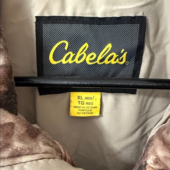 Cabela's Woodland Camo Vest - Picture 3 of 11
